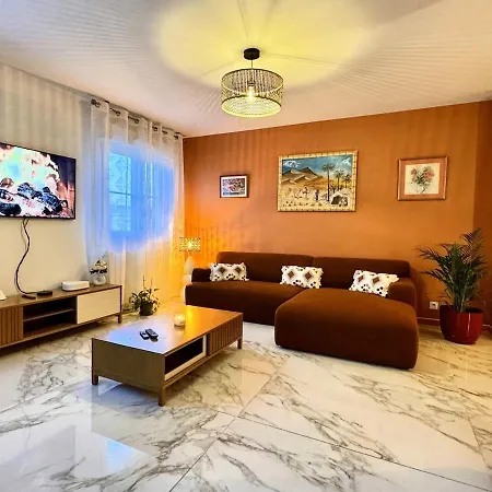 Trigone Premium 4 Stars